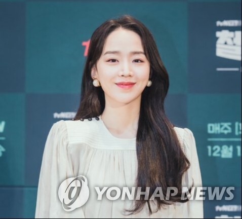 영화 '용감한 시민' 주연 신혜선·이준영 동시 확진(종합)