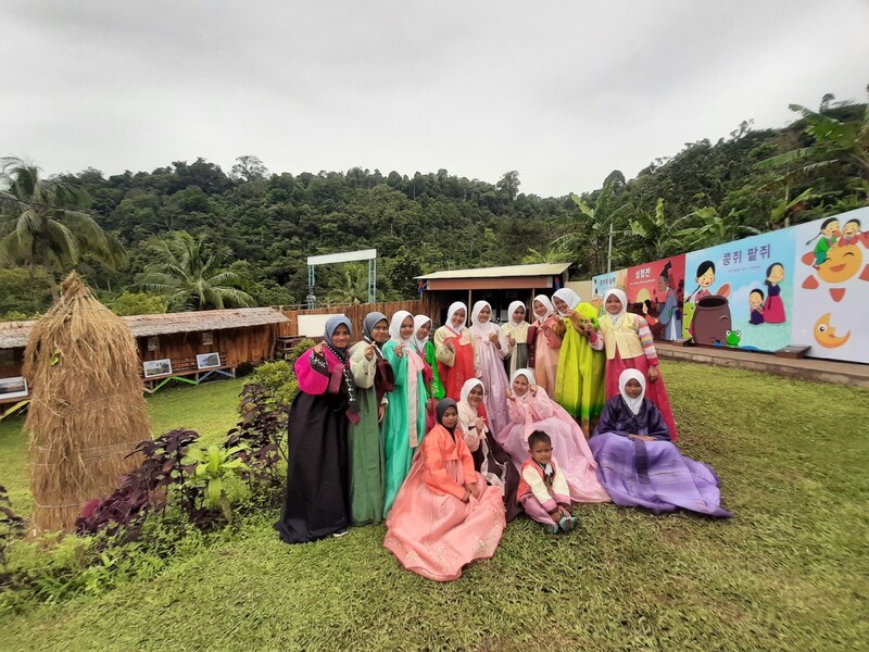 [잘란 잘란] 인니 산 중턱 한국 마을…"K드라마 팬 아내 소원 이뤄"