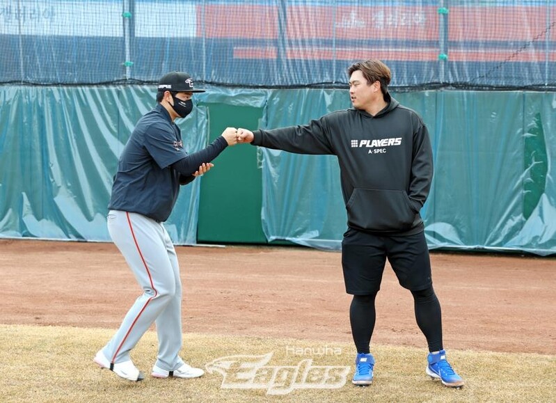 류현진·김광현, 국내 훈련 길어진다…최소 일주일 이상 더 체류