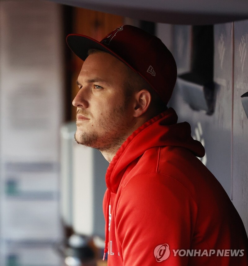 'MLB 스타' 트라우트 "커미셔너, 공정한 협상 대신 리그 취소"