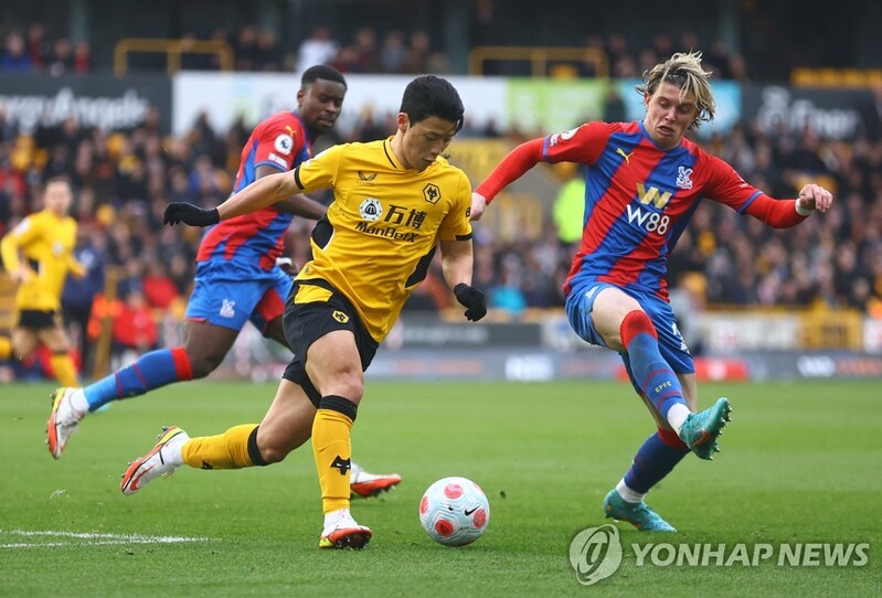 황희찬 부상 회복 후 첫 풀타임…울버햄프턴은 3연패