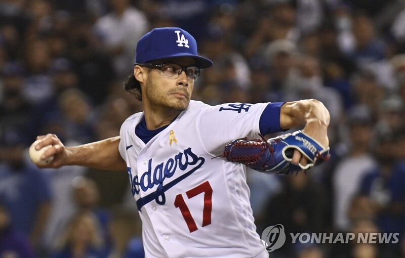 전 다저스 투수 켈리의 호소문 "야구 포기하지 말아달라"