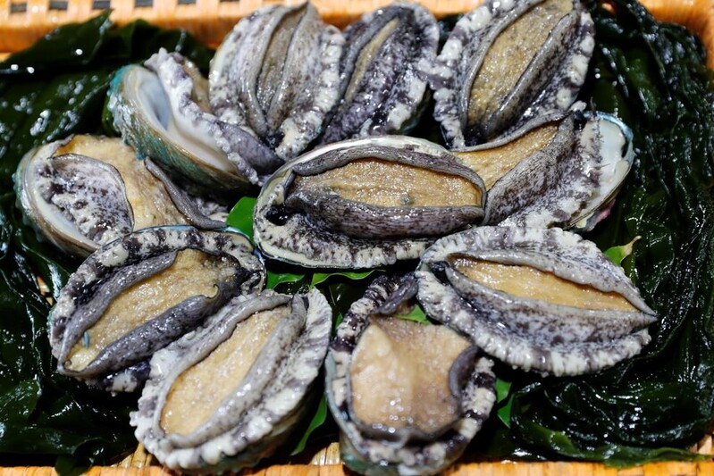 '완도군이숍' 전복 판매량 껑충, 비결은