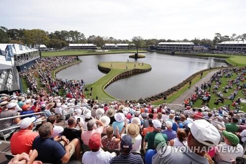 악명 높은 소그래스 TPC 17번 홀보다 더 두려운 18번 홀 티샷