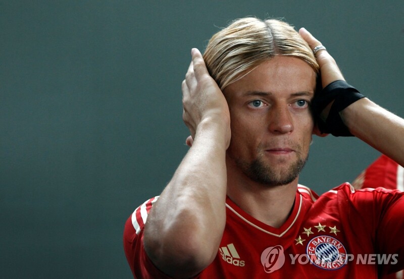 [우크라 침공] 침묵한 축구영웅, 지도자 자격 박탈·국대 경력 말소 중징계