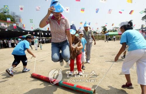 '학창시절 추억을 찾습니다'…익산시 민간기록물 수집 공모전