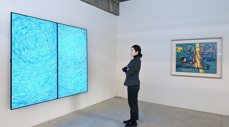 '김환기 작품을 LG 올레드로'…LG전자, 서울옥션블루와 NFT 협력