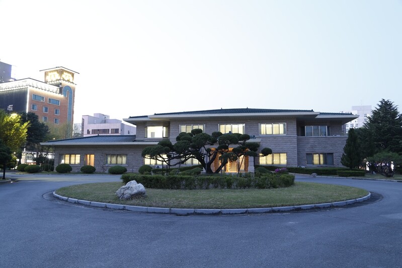 "옛 대통령 별장서 하룻밤" 대전 유성 계룡스파텔 비룡재 개방