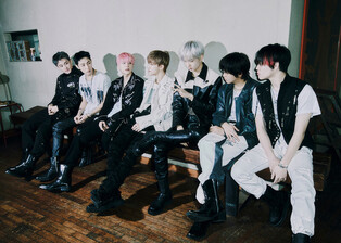 NCT DREAM reveals teaser image for 'Glitch Mode'