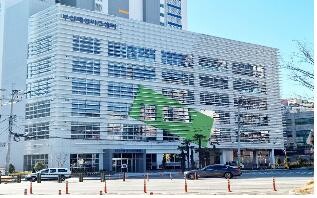 부산패션비즈센터 개관…섬유·패션산업 종합 지원