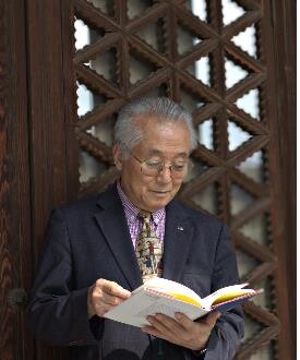 제10회 이설주문학상에 신세훈 시인