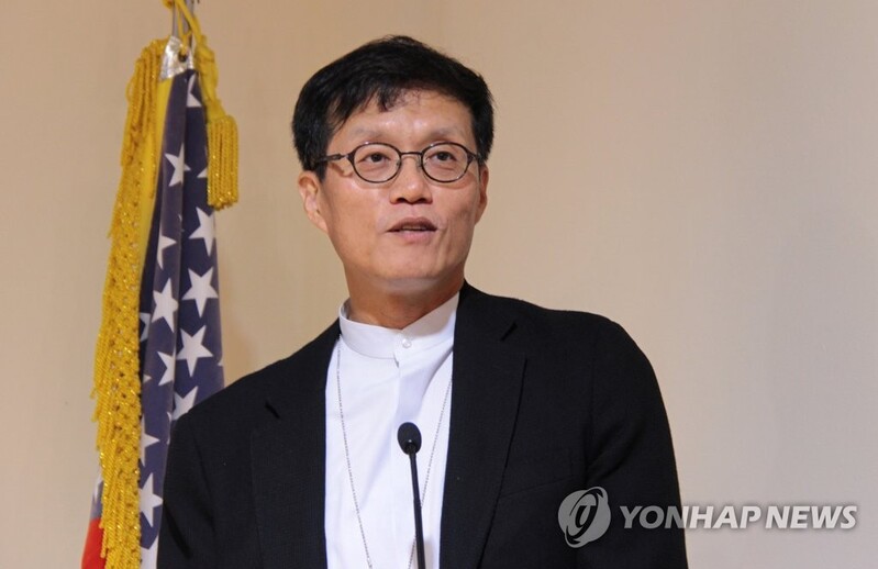 BOK chief nominee vows to consider growth, inflation, financial instability 'in balancing manner'