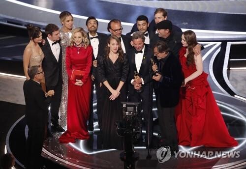 아카데미 작품상에 '코다'…스트리밍 출시작 첫 수상(종합)