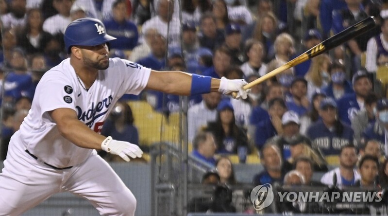 '기록의 사나이' 푸홀스, MLB 세인트루이스로 11년 만에 복귀