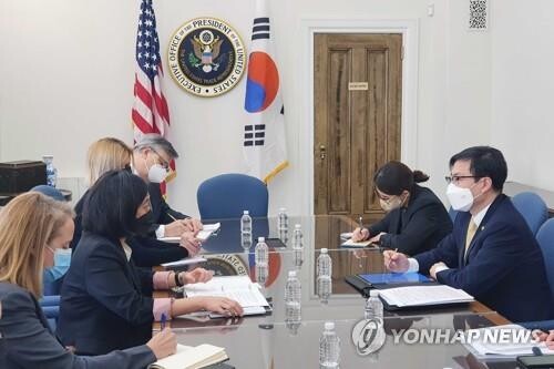 S. Korean, U.S. trade chiefs discuss new economic framework, steel tariffs