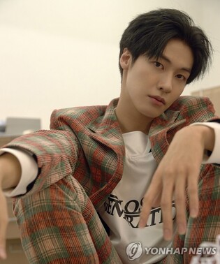 N.Flying’s Lee Seung-hyub drops MBC ‘Tomorrow’ OST ‘Red Light’