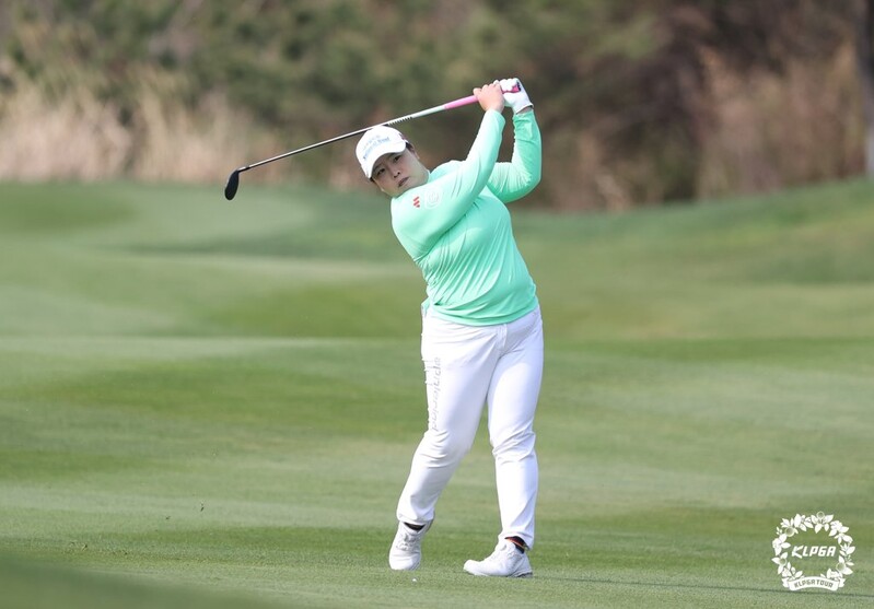 '엄마 골퍼' 안선주 "일본 투어 30승 목표…오늘은 운이 좋아"