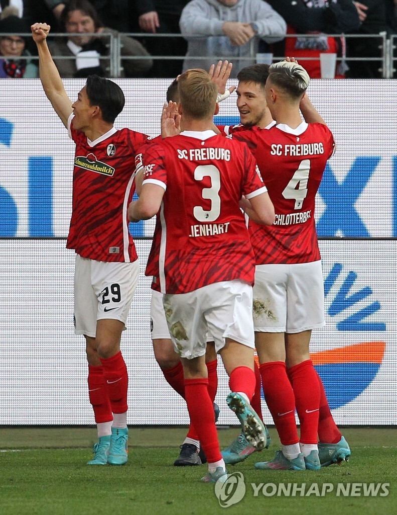 정우영 교체 출전…프라이부르크, 프랑크푸르트에 2-1 승리