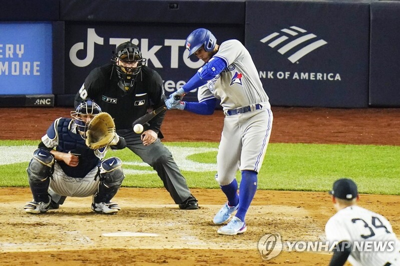 '스프링어 3타점' 토론토, MLB 라이벌 양키스와 첫 대결 완승