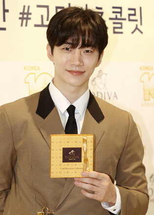 S. Korean singer Lee Jun-ho