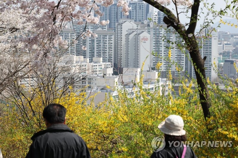 Housing prices show signs of destabilizing in Seoul: finance minister