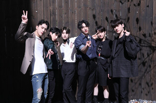 JUST B's group and individual photos from interview