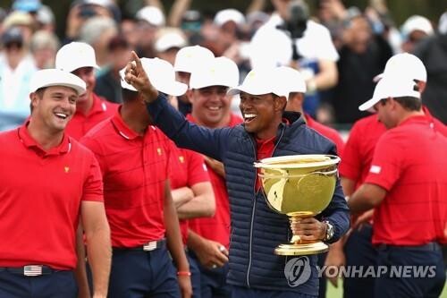 우즈가 프레지던츠컵 출전?…미국팀 단장 "가능한 일"