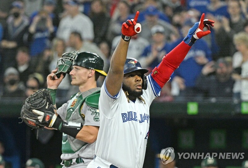 스트리플링 호투·게레로 주니어 결승포…MLB 토론토 5승째