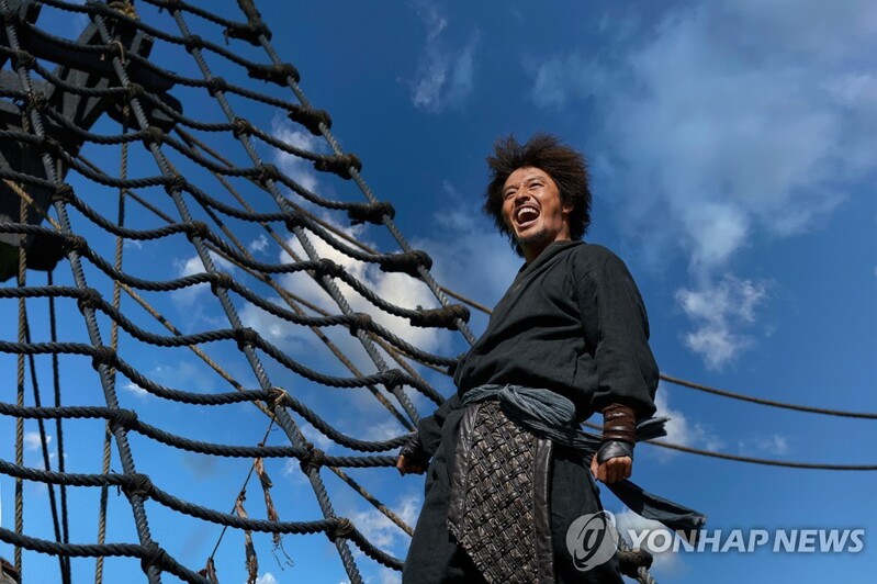 활기 도는 극장가…1분기 관객·매출, 작년보다 52％ 증가