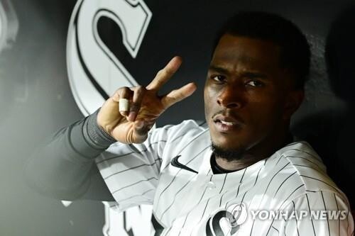 MLB 화이트삭스 앤더슨, 관중에 '손가락 욕' 해 1경기 출장금지