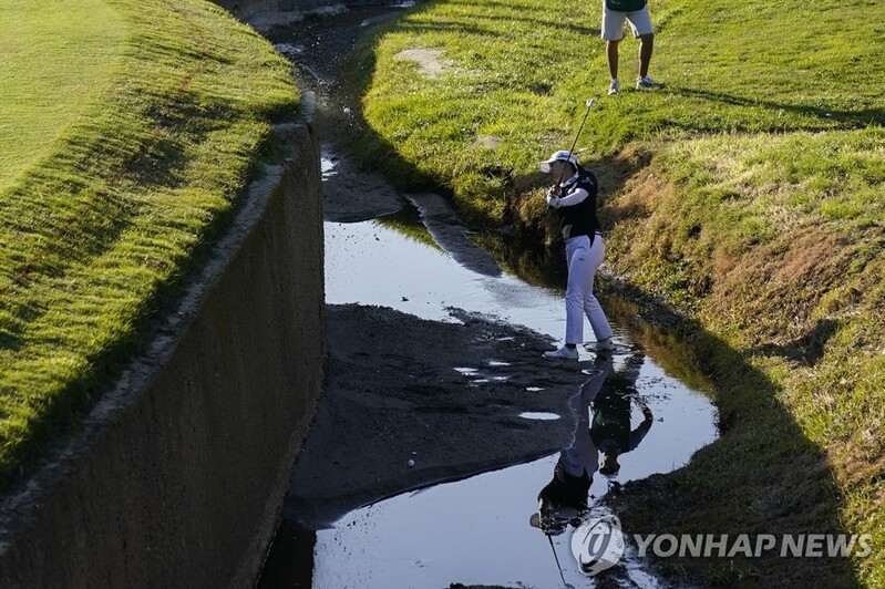 쿼드러플 보기에도 씩씩한 고진영 "이것이 골프…후회 안 해"