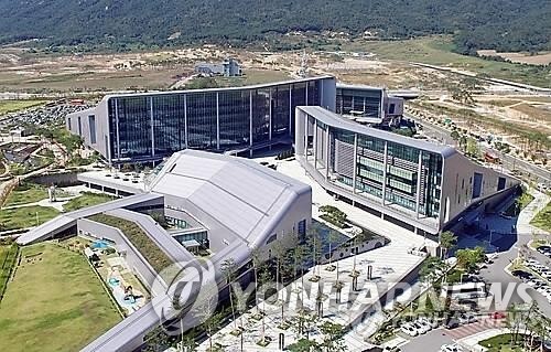 보령해양머드박람회 입장권 판매 충남도청 공무원 할당 논란