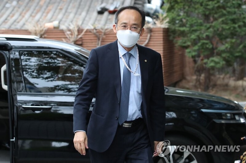 Finance minister nominee dismisses stagflation concerns, sees high inflation