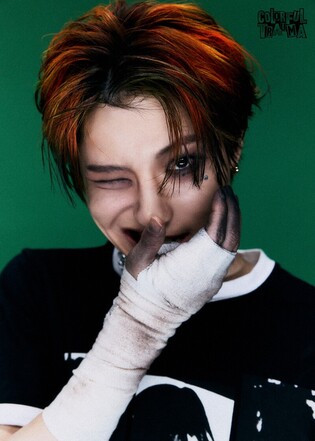WOODZ drops 2nd concept photos for 'COLORFUL TRAUMA' in TRAUMA version