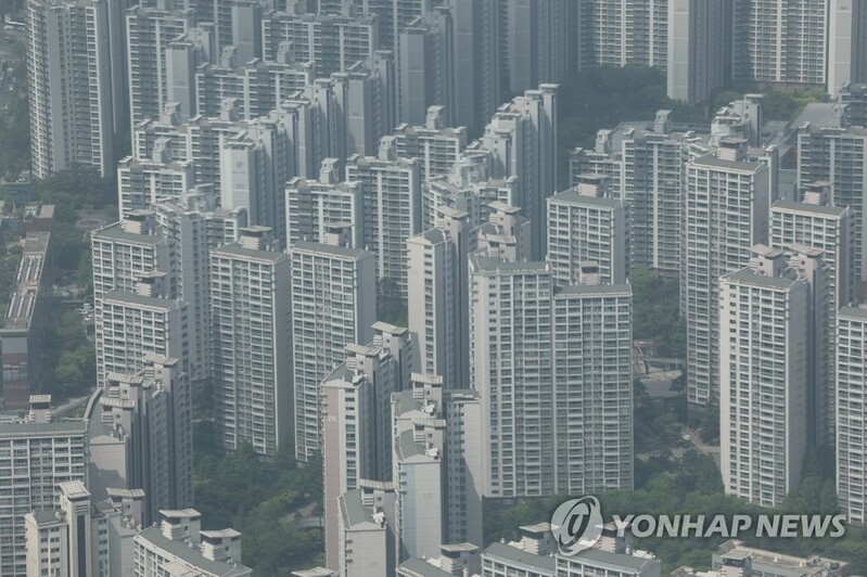 Population mobility dips to 47-year low in March