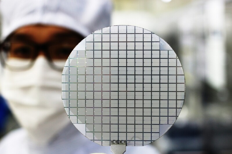 SK Inc. acquires controlling stake in SiC power chip maker