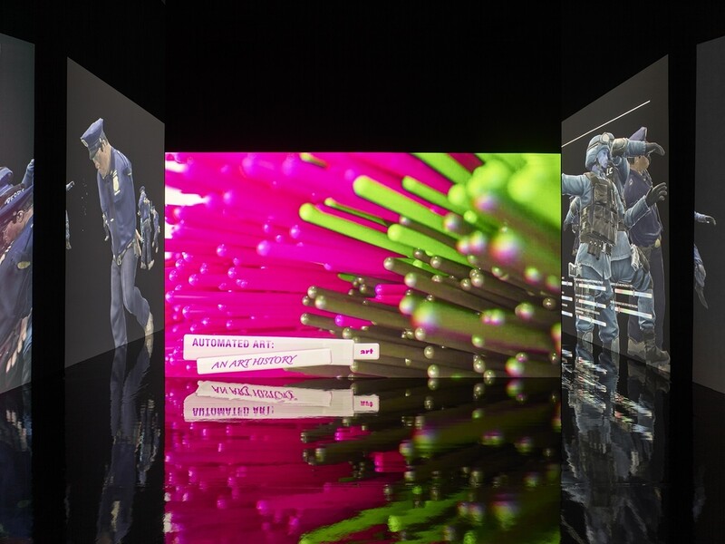 불평등시대 이미지와 미술관의 역할은…히토 슈타이얼 개인전