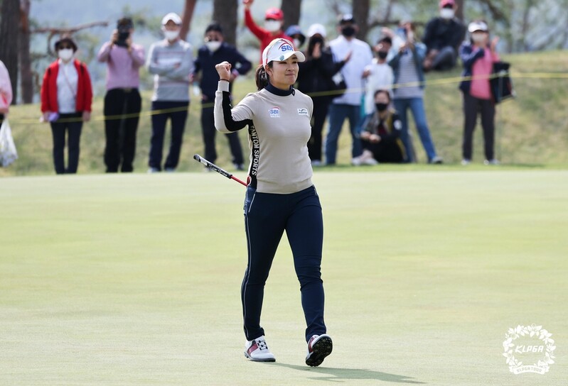 코치 3명에게 배우는 김아림 "다양한 샷 구사 능력 갖췄다"