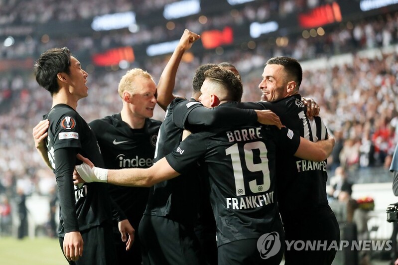 프랑크푸르트, 42년 만에 UEL 결승 진출…차범근 시절 이후 처음
