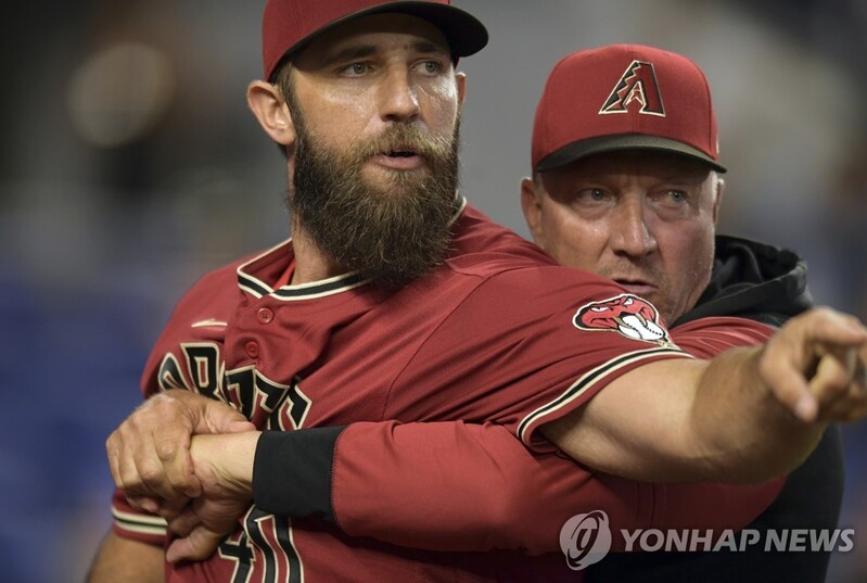 범가너 퇴장시킨 MLB 심판, 공개 사과…"전적으로 내 책임"