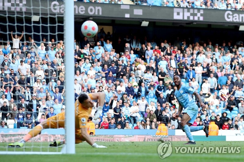 '스털링 멀티골' 맨시티, 뉴캐슬 5-0 완파…EPL 우승 '성큼'