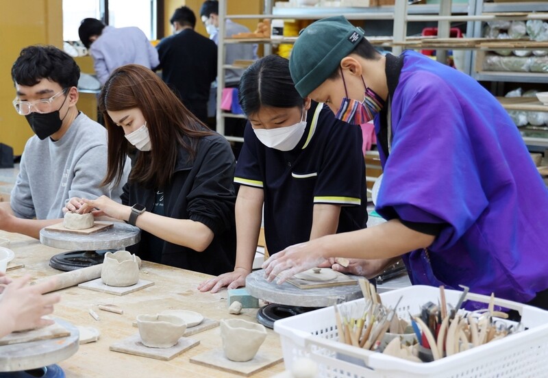 부여군, 고교생 대상 도예분야 직업체험 프로그램 운영