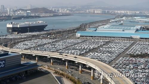 Auto exports up 12.4 pct in April on popularity of eco-friendly cars