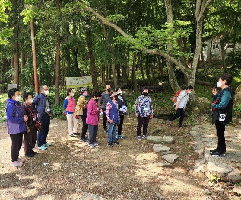 문화관광해설사가 들여 주는 사천의 역사·문화…도보투어 운영