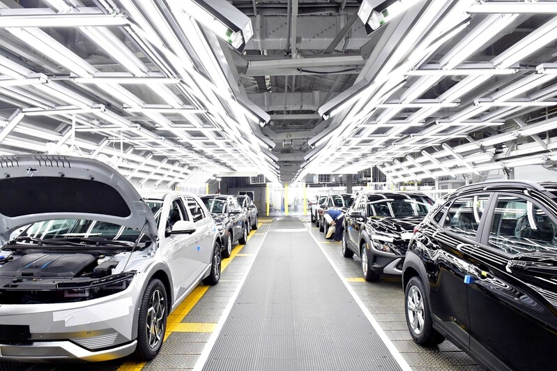 Hyundai to invest 21 tln won in local EV production, EV technologies
