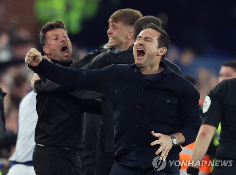 램퍼드의 에버턴, C.팰리스에 후반 대역전 'EPL 잔류 성공'