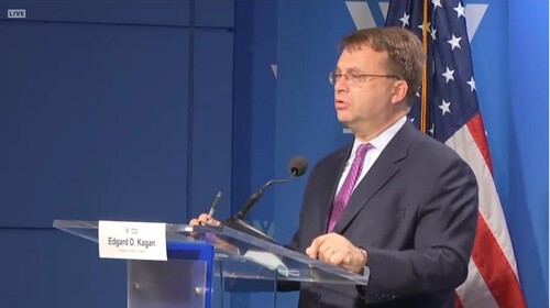 (LEAD) U.S., S. Korea working to find right strategy for dealing with N. Korea: U.S. official