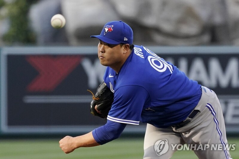 Blue Jays' Ryu Hyun-jin beats Ohtani, Angels for 2nd win of season