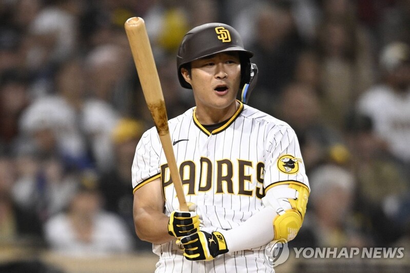 김하성 엿새 만에 멀티 히트…잔루 7개는 '옥에 티'