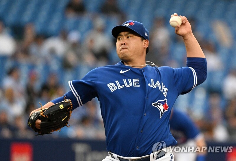 (2nd LD) Blue Jays' Ryu Hyun-jin lifted early with forearm issues after giving up 2 homers